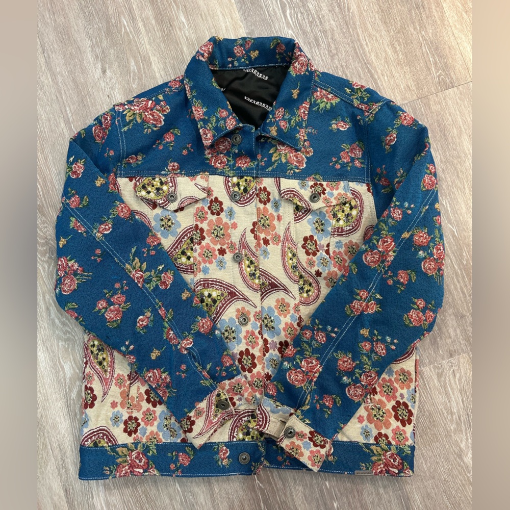 Valabasas denim jacket. Size L. Multicolored paisley.Men’s